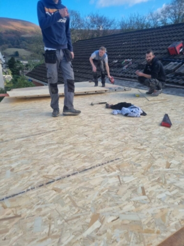 flat roof repairs pontypool