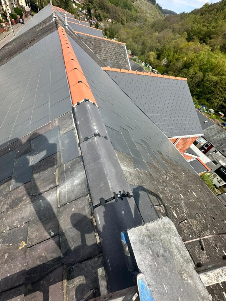 roof repairs cwmbran