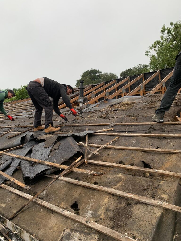 roof replacement pontypool